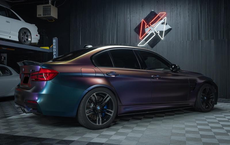 Błędy podczas oklejania auta