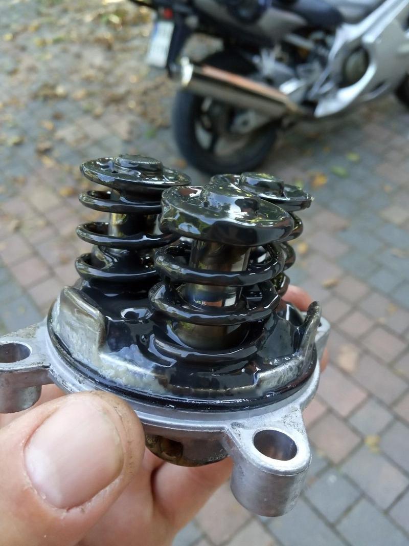 Rodzaje olejów silnikowych