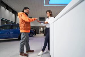 Zasady zwrotu samochodu zakupionego w komisie – co warto wiedzieć?