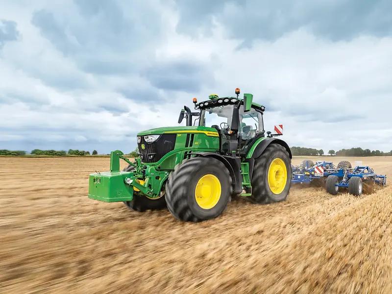 Ile pali John Deere na 100 km? Oto wszystko, co musisz wiedzieć!