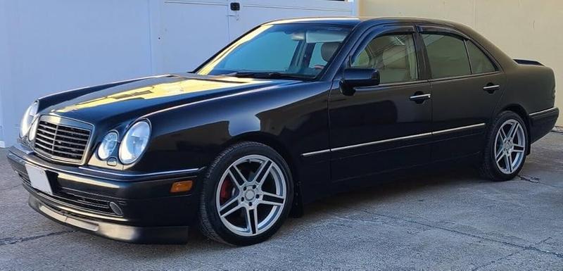 Demontaż przedniego zderzaka Mercedes W210