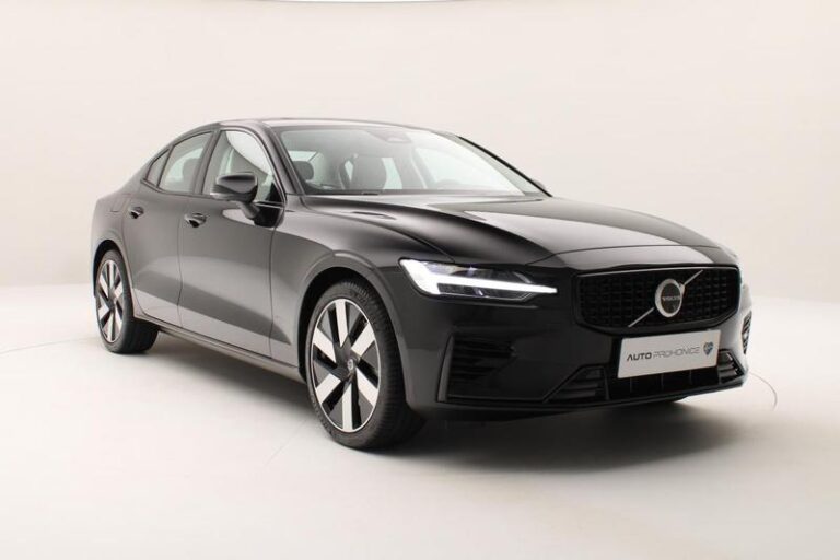 Jak ratunkowo otworzyć bagażnik w Volvo S60 bez działającego akumulatora?