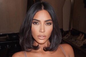 Mercedes w stylu Kim Kardashian: jak celebrytka wybiera swoje samochody