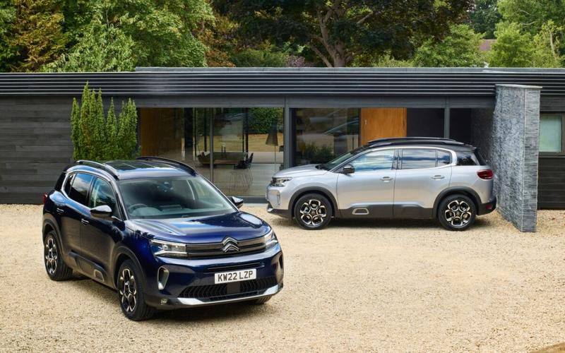 Prosty przewodnik: Jak skutecznie zresetować komputer w samochodzie Citroën?